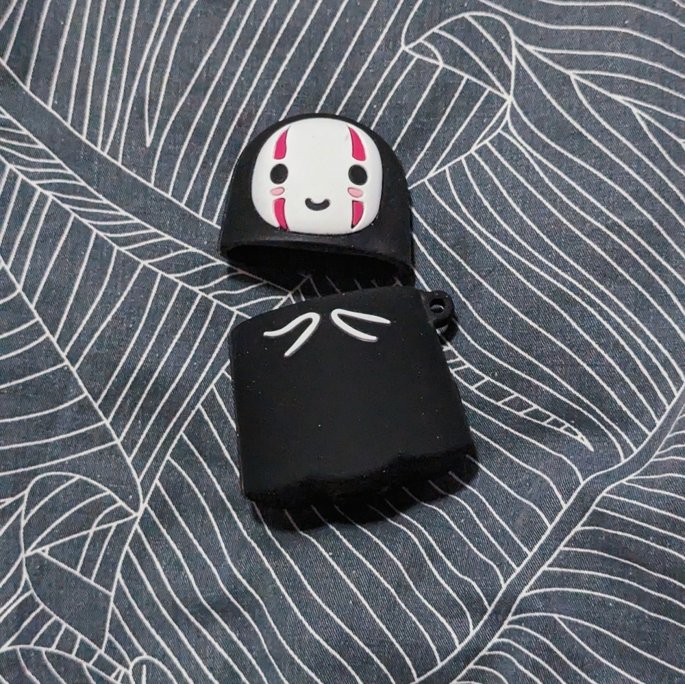 No Face Airpod Case
